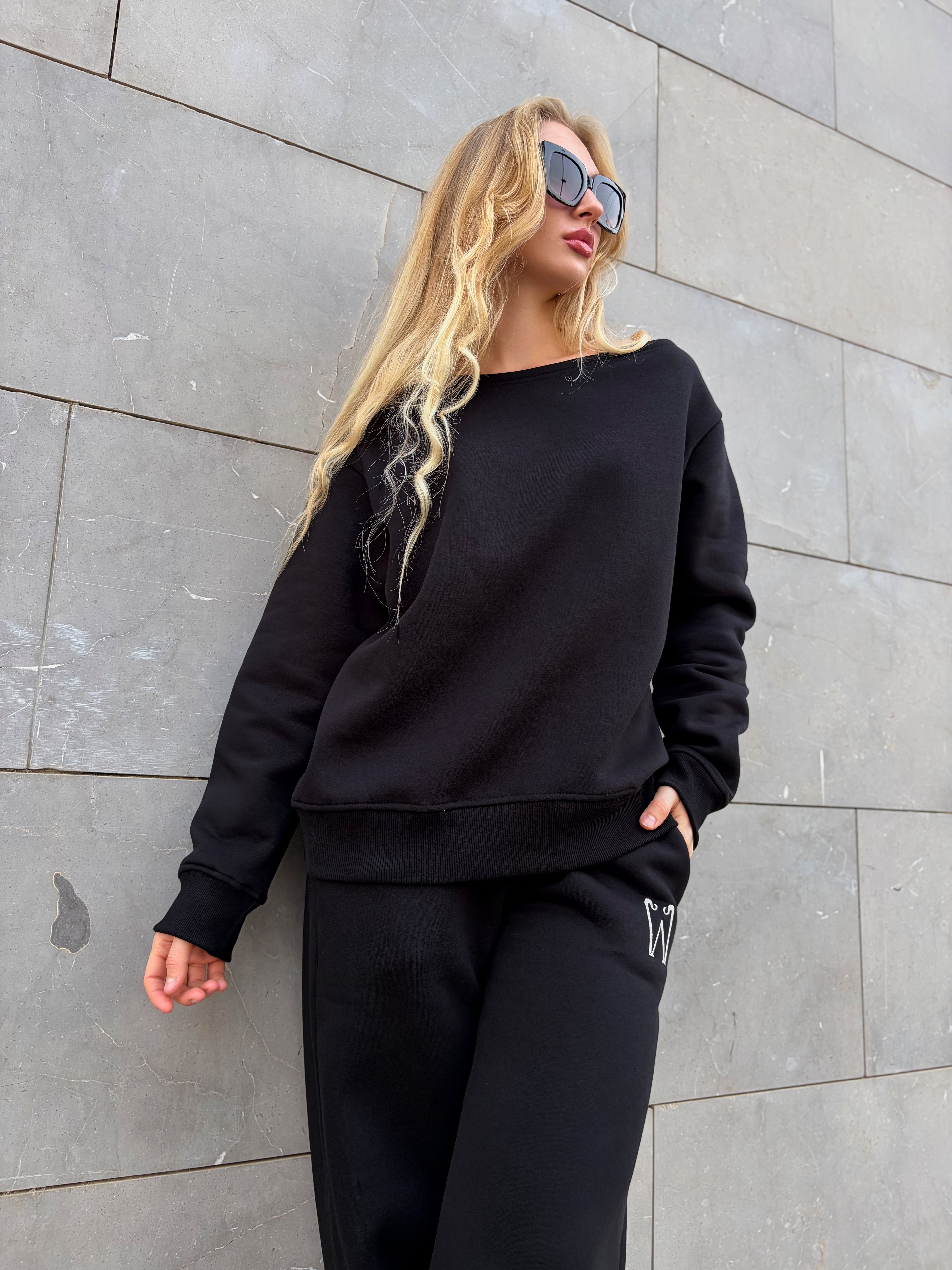 Off-shoulder Sweatshirt