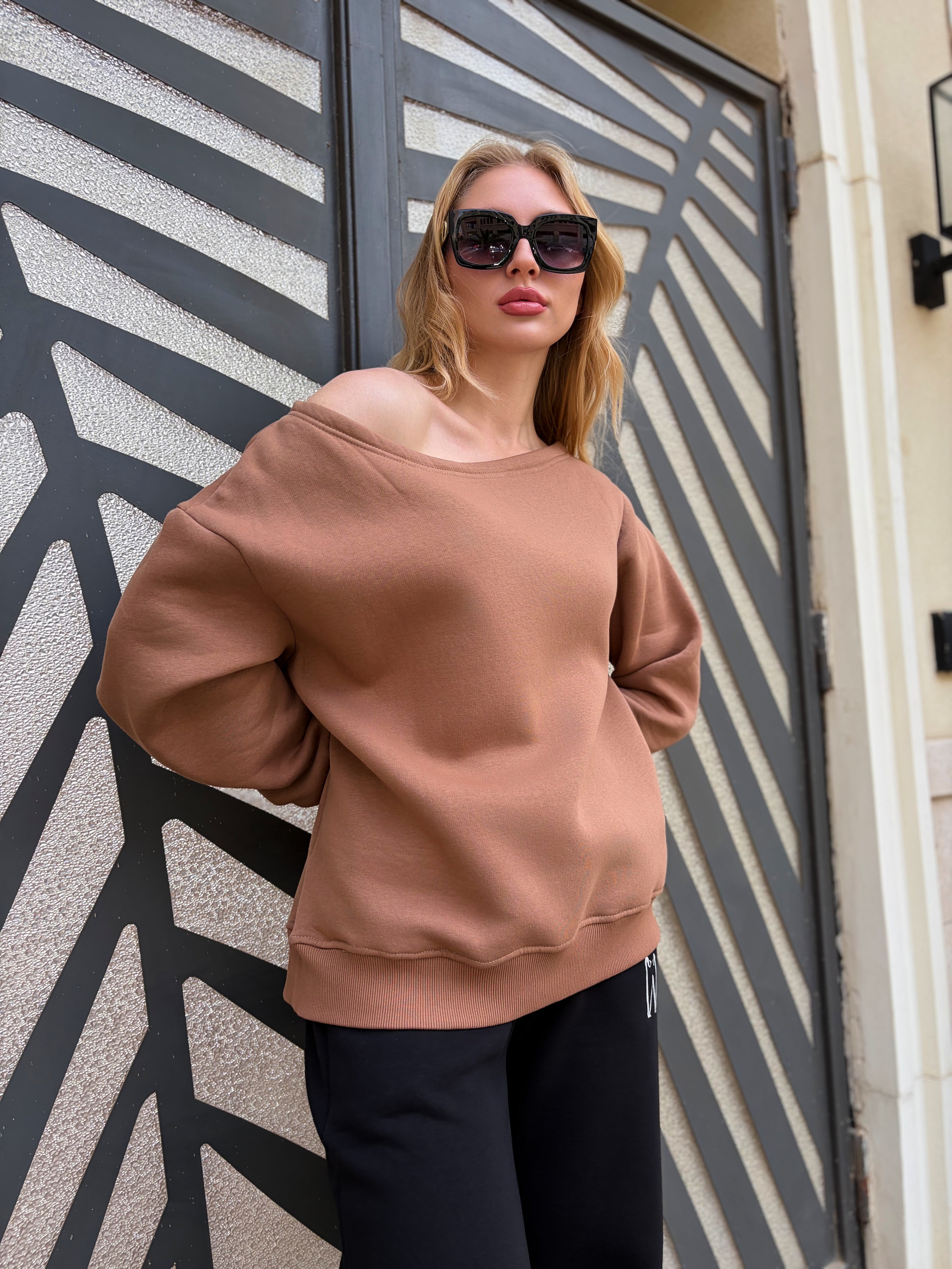 Off-shoulder Sweatshirt
